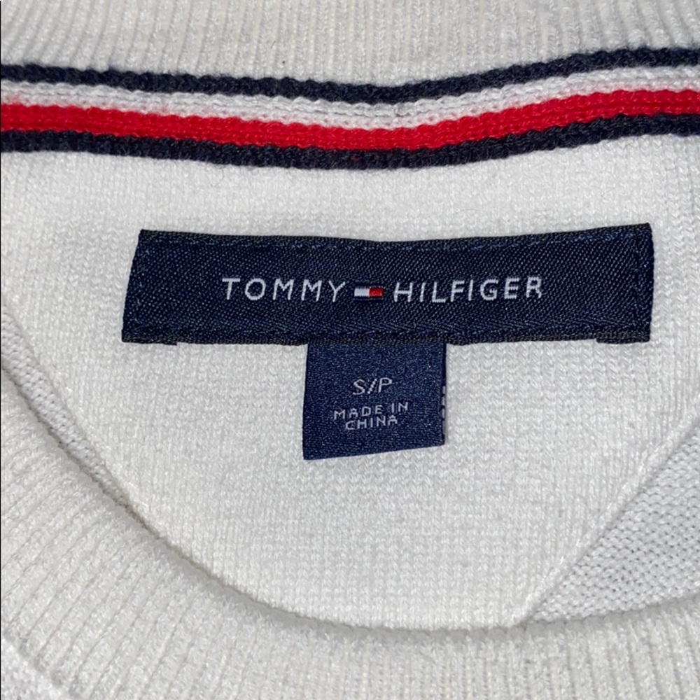 Tommy Hilfiger sweater